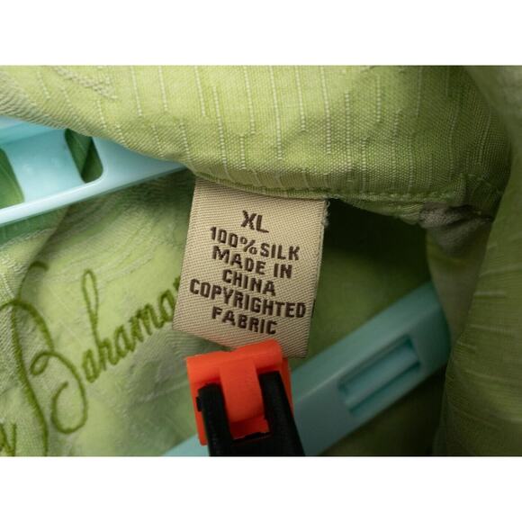 Tommy Bahama Shirt Mens XL Green Silk Jacquard Floral Print Aloha Beach Hawaiian - Picture 2 of 8